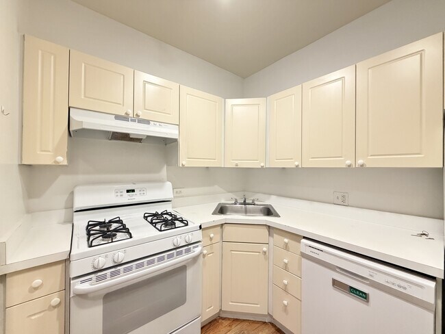 Foto del edificio - 909 W Dakin St
