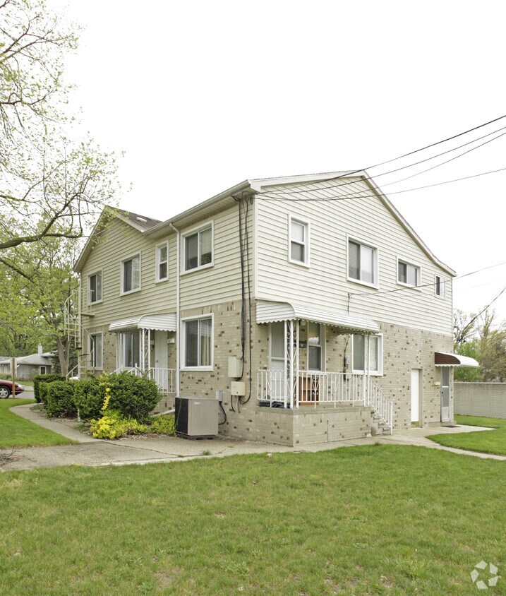 Foto del edificio - 561 Parkland Blvd