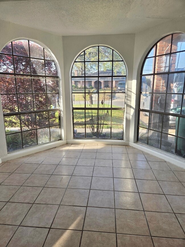 Foto del edificio - 3527 Rosedale St