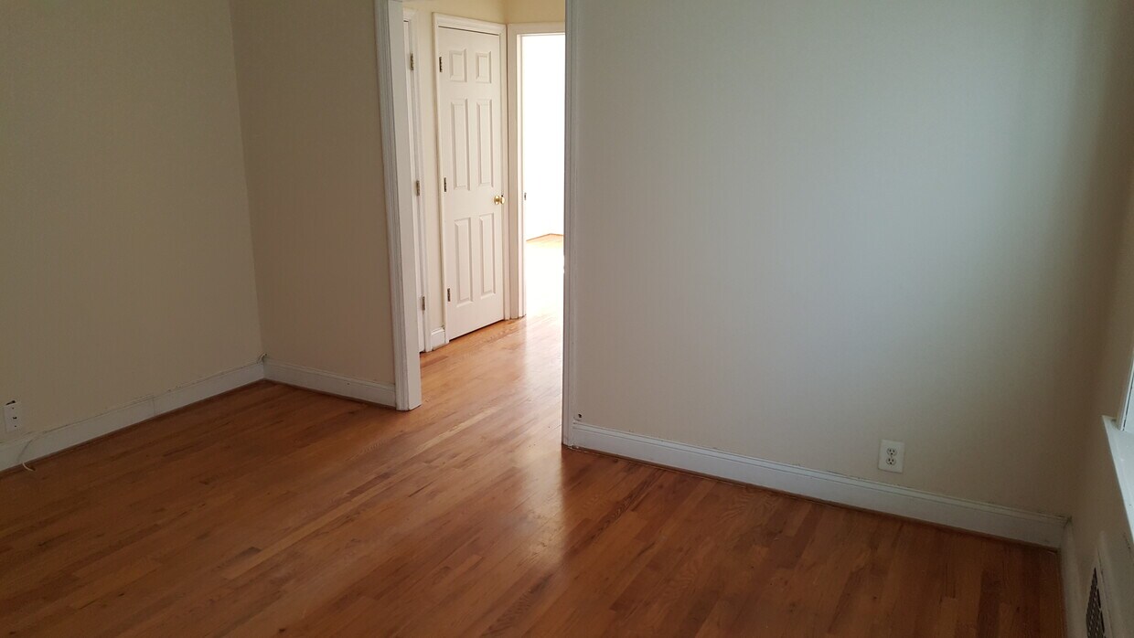 Foto principal - 1358 64th St