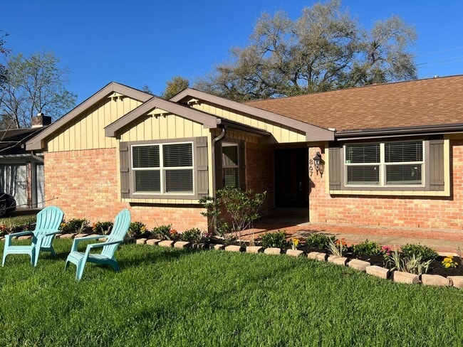 Foto del edificio - 867 Carlingford Ln