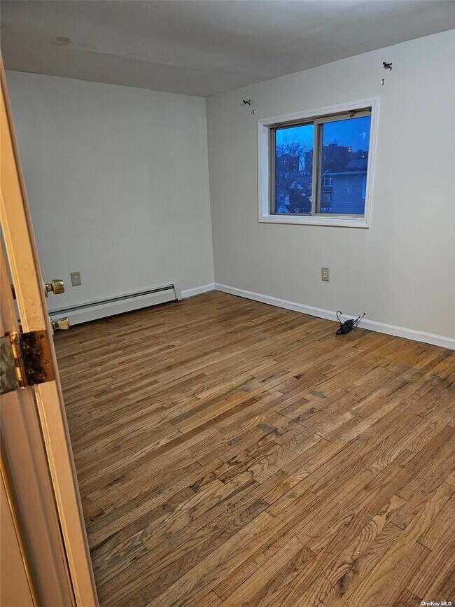 Foto del edificio - 160-48 121st Ave