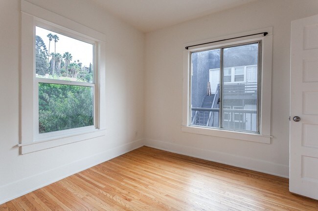 Foto del edificio - 1615 Golden Gate Ave