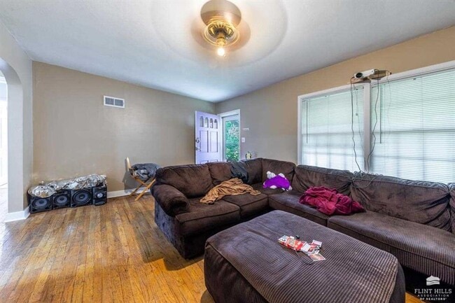 Foto del edificio - Close to Campus! Charming Home!