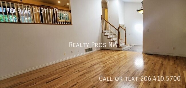 Building Photo - 7849 NE 140th Pl