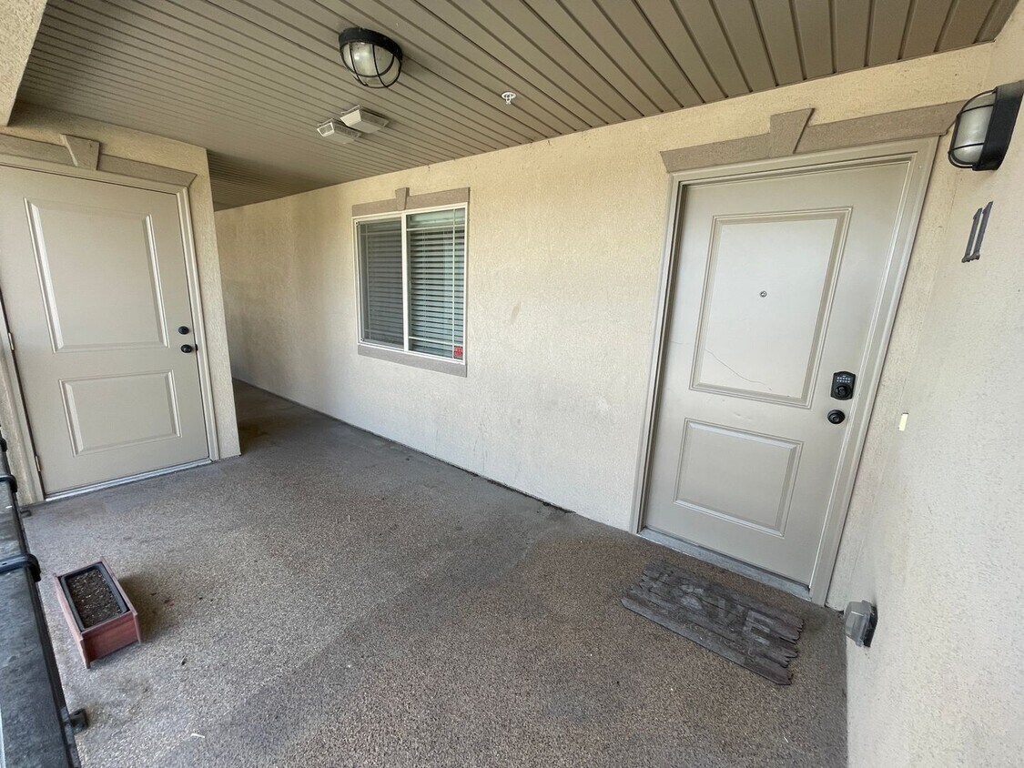 Foto principal - 3 Bedroom/2 Bathroom Condo in Midvale