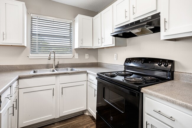 Building Photo - Bessemer Place Apartments