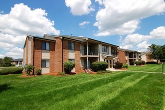 Building Photo - Lakeview Apartments