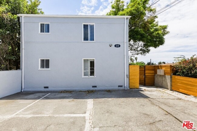 Foto del edificio - 2710 Bellevue Ave