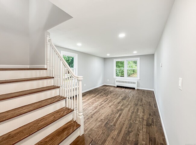 Foto del edificio - 85 Cold Spring Cir
