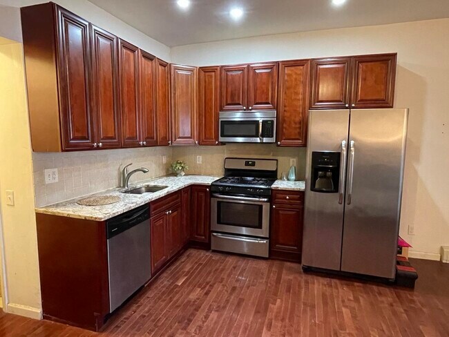 Foto del edificio - 615 15th St