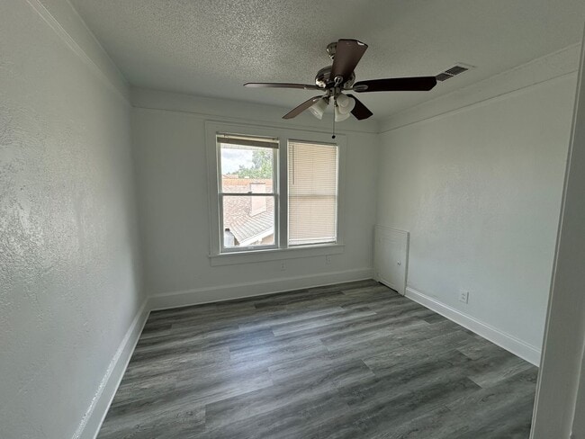 Building Photo - 2 Bedroom 1 Bathroom in Winter Haven