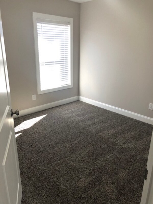 Foto del edificio - 201 Young Ave SW