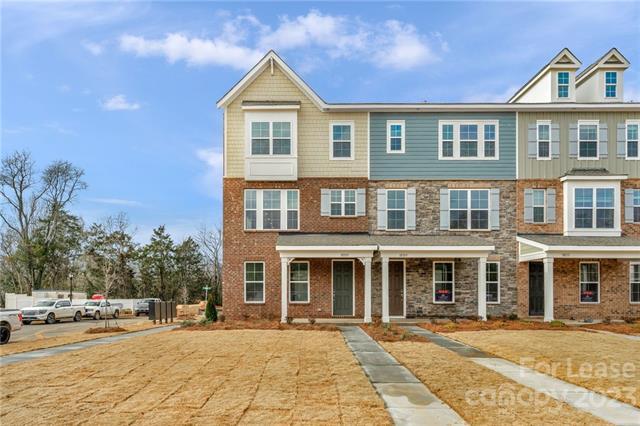 Building Photo - 10105 Hemingway Pl