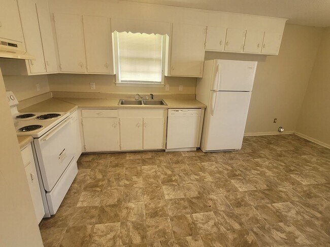 Building Photo - 308 Shellnut Ave