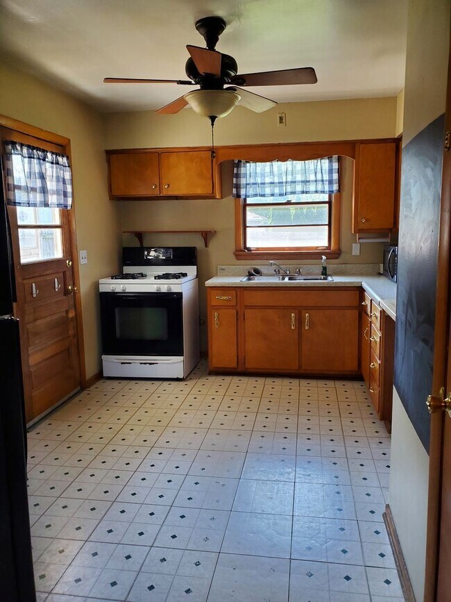 Foto del edificio - 3 br, 1 bath House - 3928 Brandes St.