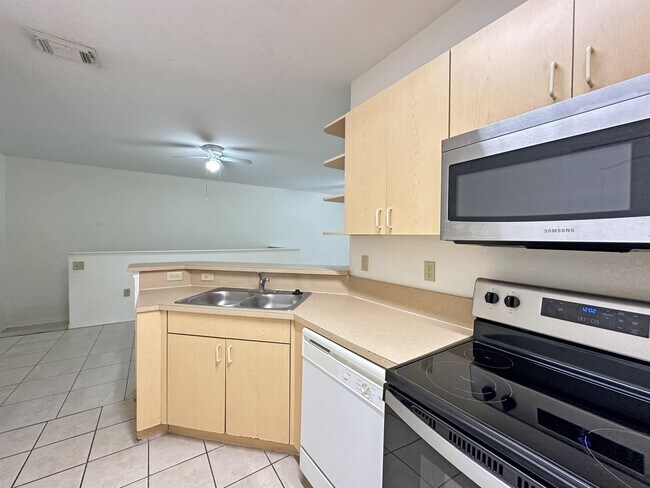 Foto del edificio - 108 SW Peacock Blvd