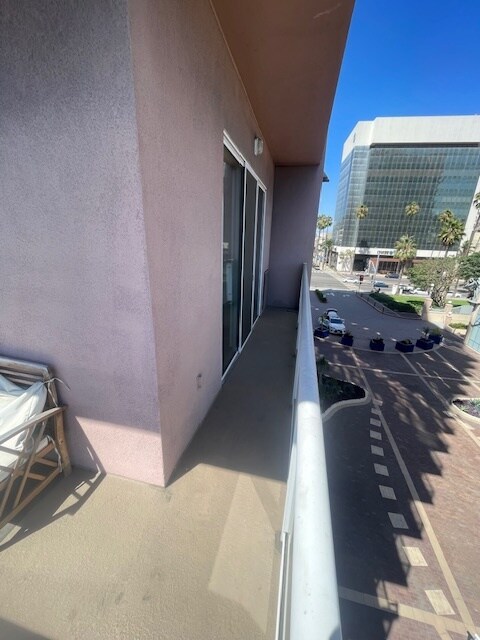 Foto del edificio - 388 E Ocean Blvd