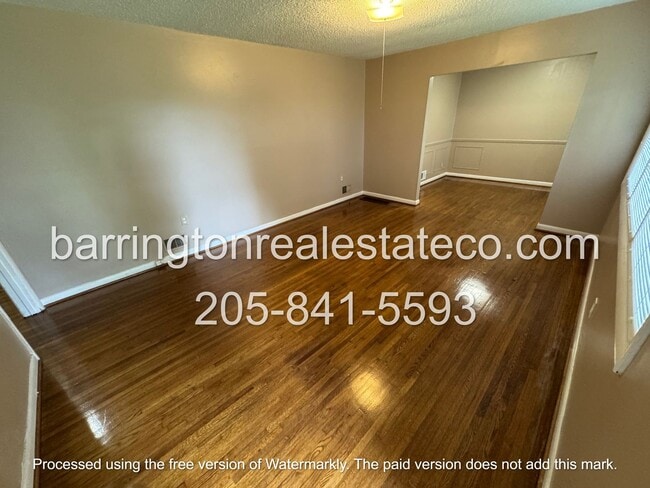 Foto del edificio - 393 Sunbrook Ave