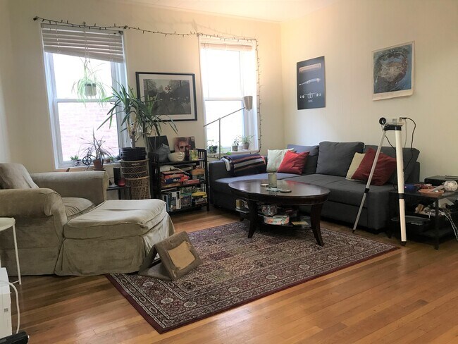 Foto del edificio - 11 Englewood Ave