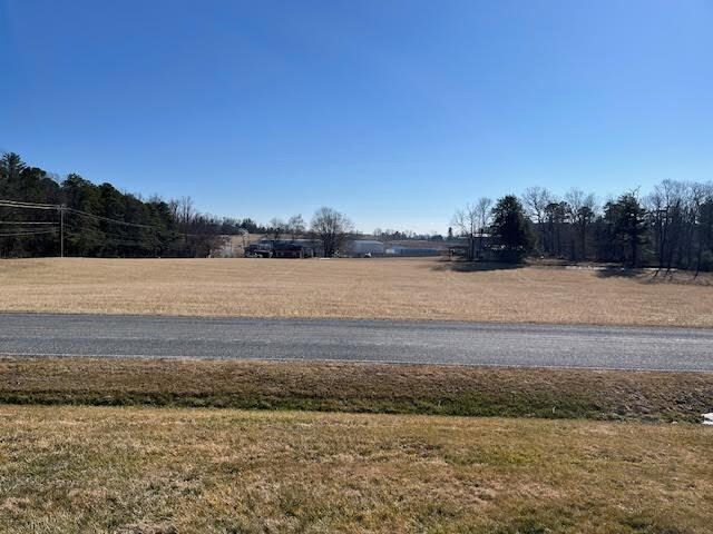 Foto del edificio - 1197 E Tracy Grove Rd