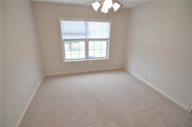 Building Photo - 2604 Elkhorn Ranch Rd