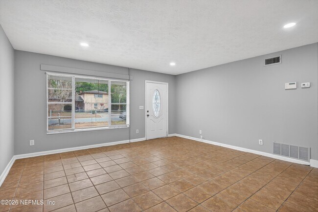 Foto del edificio - 7815 Jaguar Dr