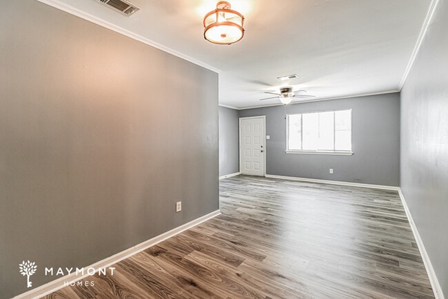 Building Photo - 8407 Pennwood Dr
