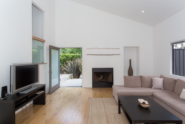 Sala de estar - 1315 Palms Blvd