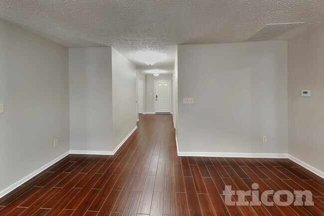 Foto del edificio - 5847 Mosaic Pl