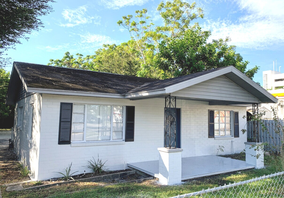 2032 Arlington St, Sarasota, FL 34239 House Rental in Sarasota, FL