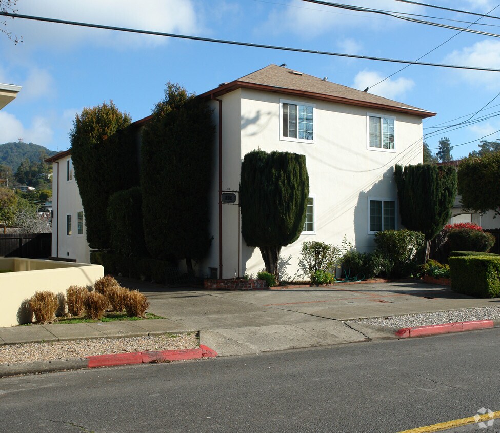 Primary Photo - 200 Mission Ave