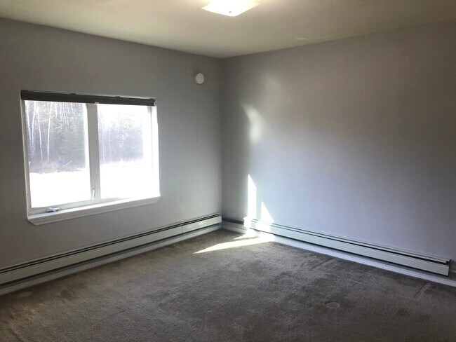 Building Photo - 1711-B Clearwater Rd