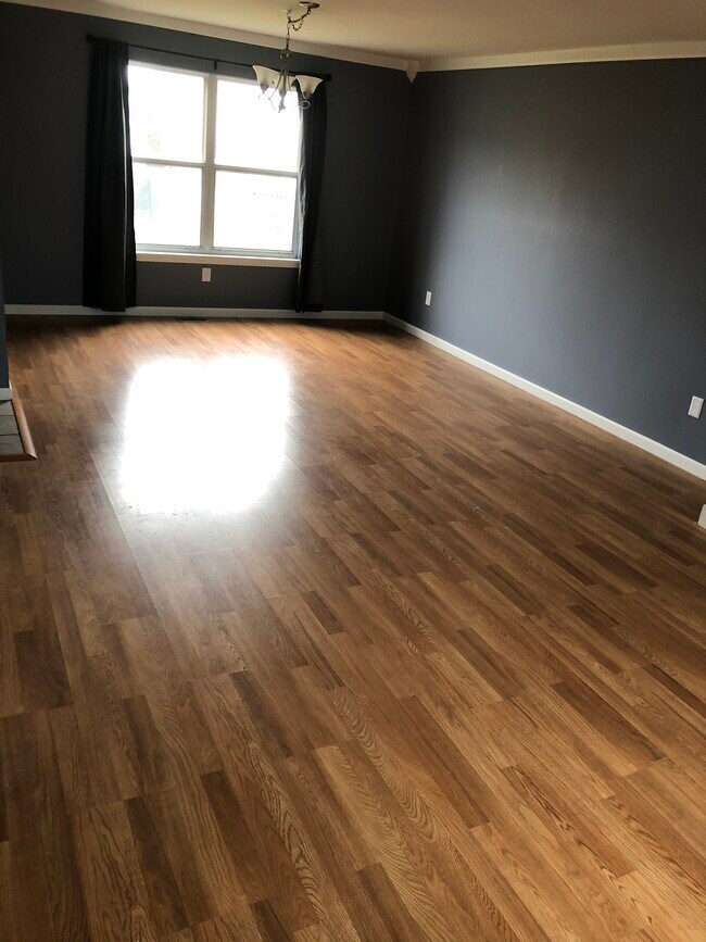 Foto del edificio - 207 Westwind Estates Ct