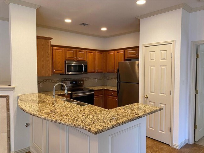 Foto del edificio - 9325 Meyrick Park Trail