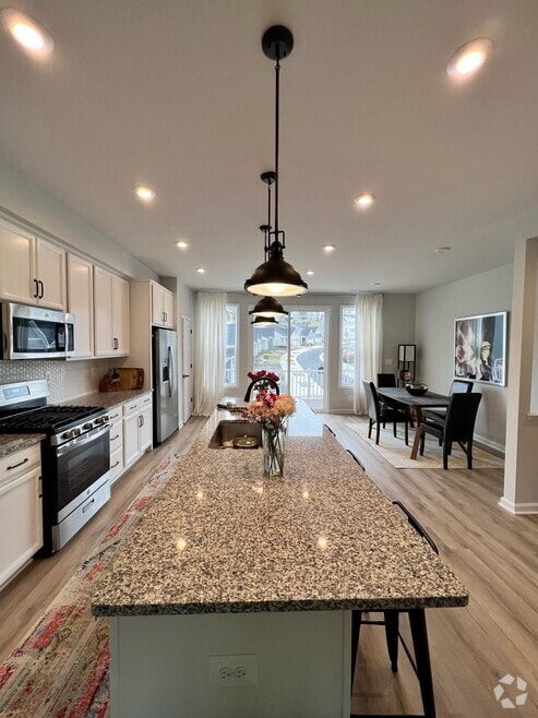 Building Photo - 4539 Berwyn Ln
