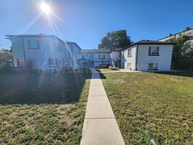 Foto del edificio - 3249 Steele St