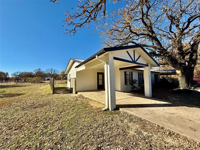 Building Photo - 2112 Tanglewood St