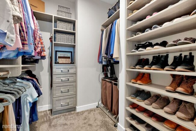 Foto del edificio - 3 br, 2.5 bath Townhome - 110 Curtis Court