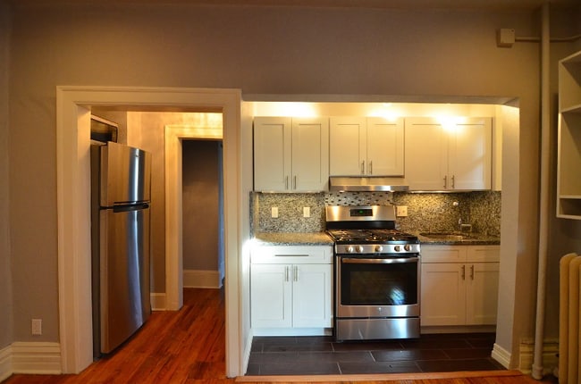 Photo - 1440 Detroit St Apartment