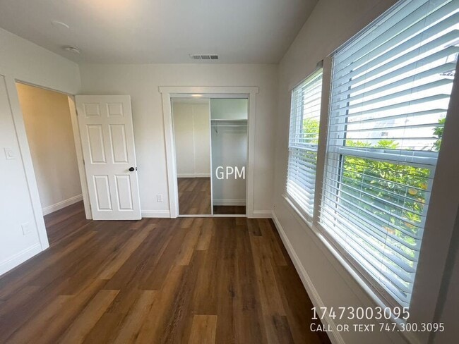 Foto del edificio - 338 S Benton Way
