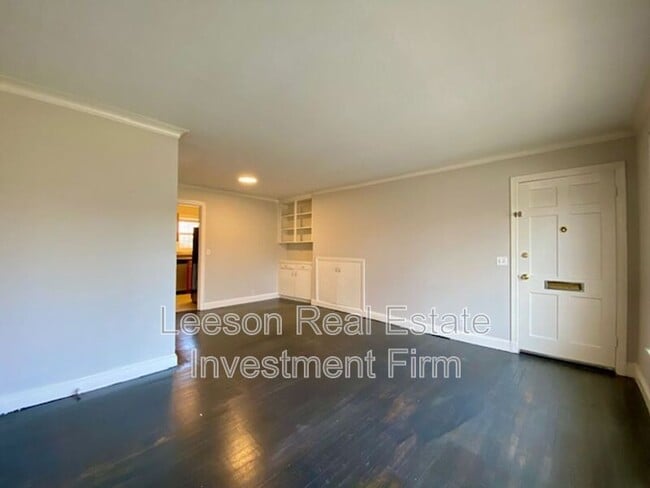 Foto del edificio - 503 Dudley Dr