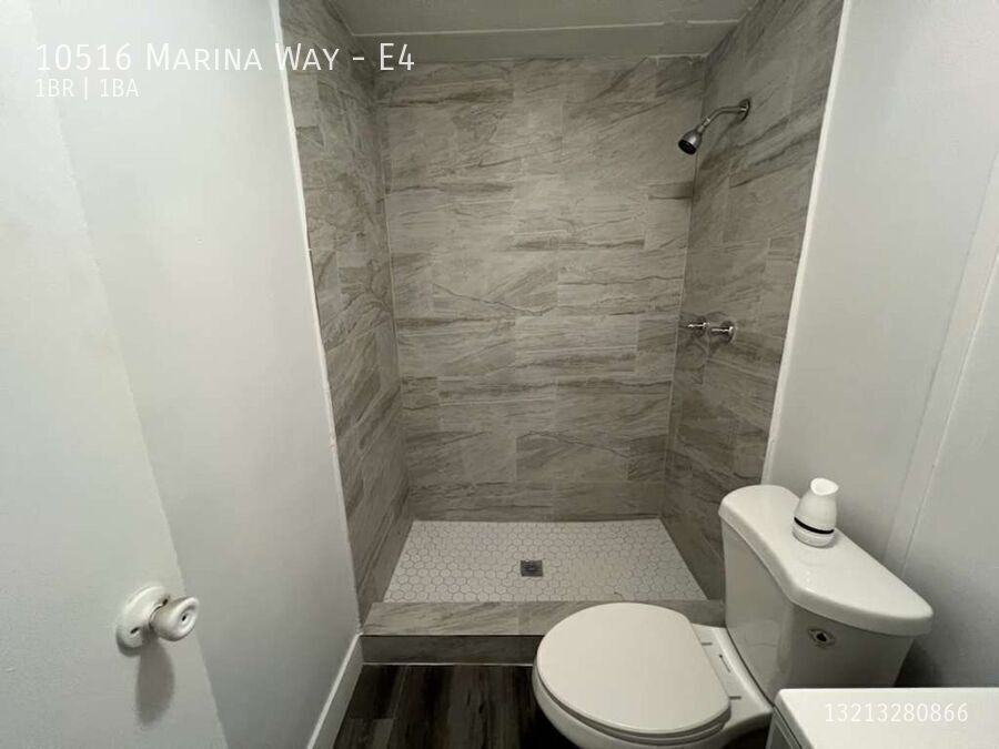 Foto del edificio - 10516 Marina Way