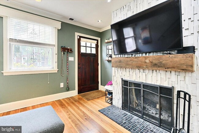 Foto del edificio - 1724 E St NE