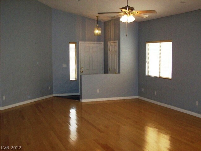 Foto del edificio - 7627 Maple Meadow St