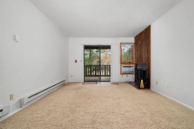 Building Photo - 6 Spruce Trail