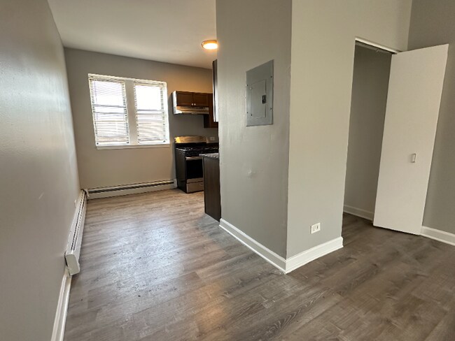 Foto del edificio - 5645-5657 W Washington Blvd