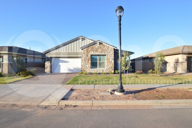 Building Photo - 3828 E Austin Dr