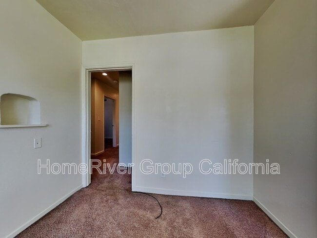 Foto del edificio - 3887 14th Ave