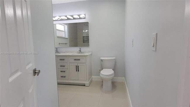 Building Photo - 3 bedroom in Cooper city FL 33328